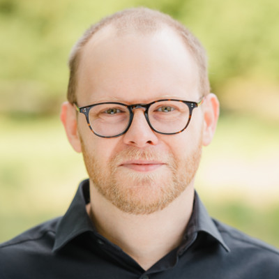 Sascha Theobald Porträt Sascha Theobald – Sparringspartner für Positionierung